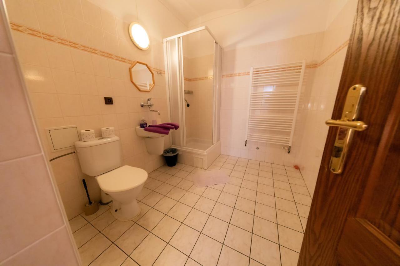 Gasthuis Rosa 3*